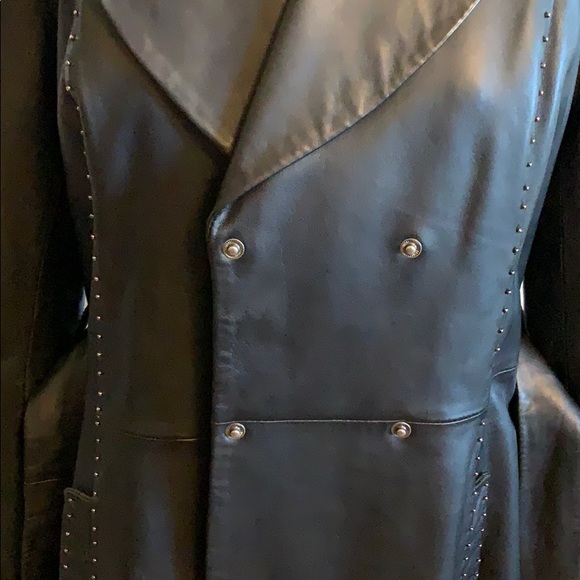 Vakko Sport Leather Coat - Picture 11 of 11